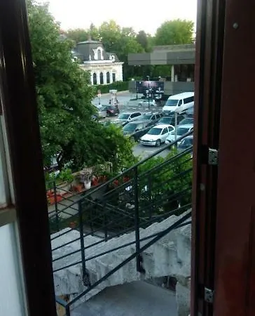 Apartment Отделнаголяма Стая На Партерен Этаж Varna