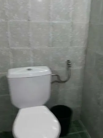 Отделнаголяма Стая На Партерен Этаж Apartment